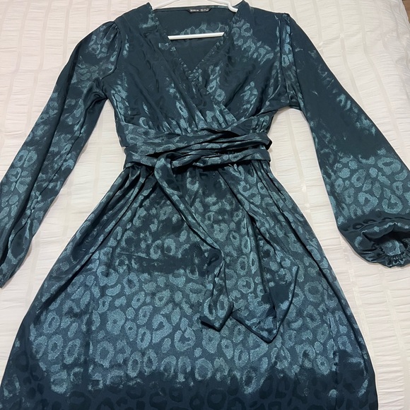 SHEIN metallic green leopard print dress - Picture 1 of 3
